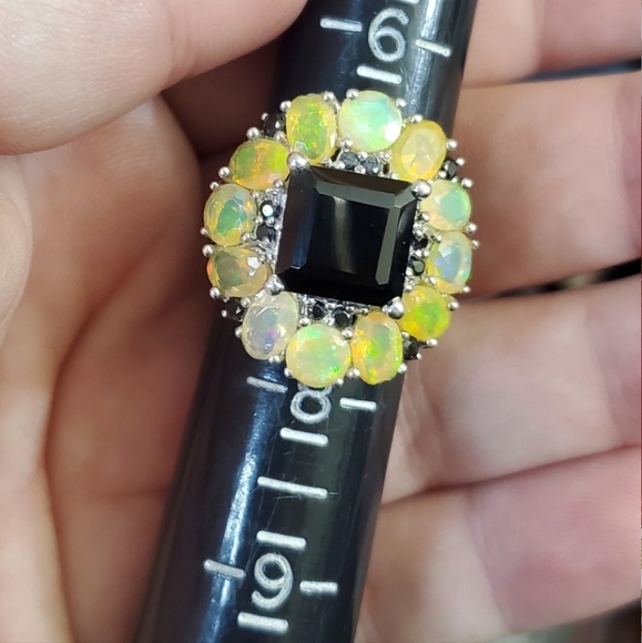 HUGE OPAL ring! Size 7. Stamped 925 sterling silver. New old stock. Genuine opal - Picture 6 of 8